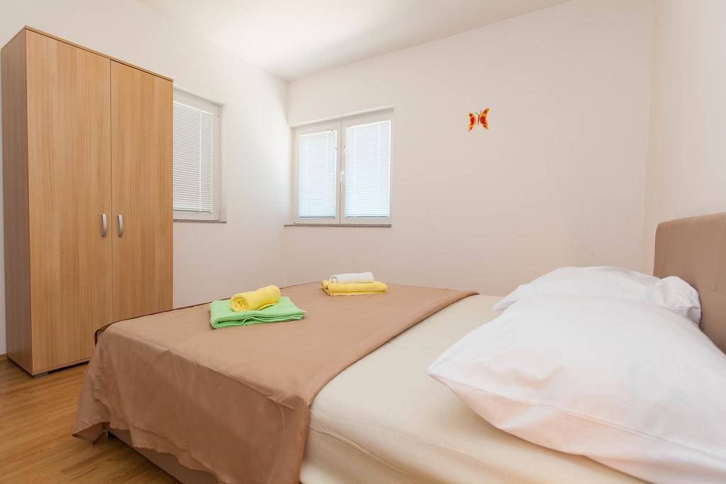 Apartmani Turudic ドラマリ エクステリア 写真