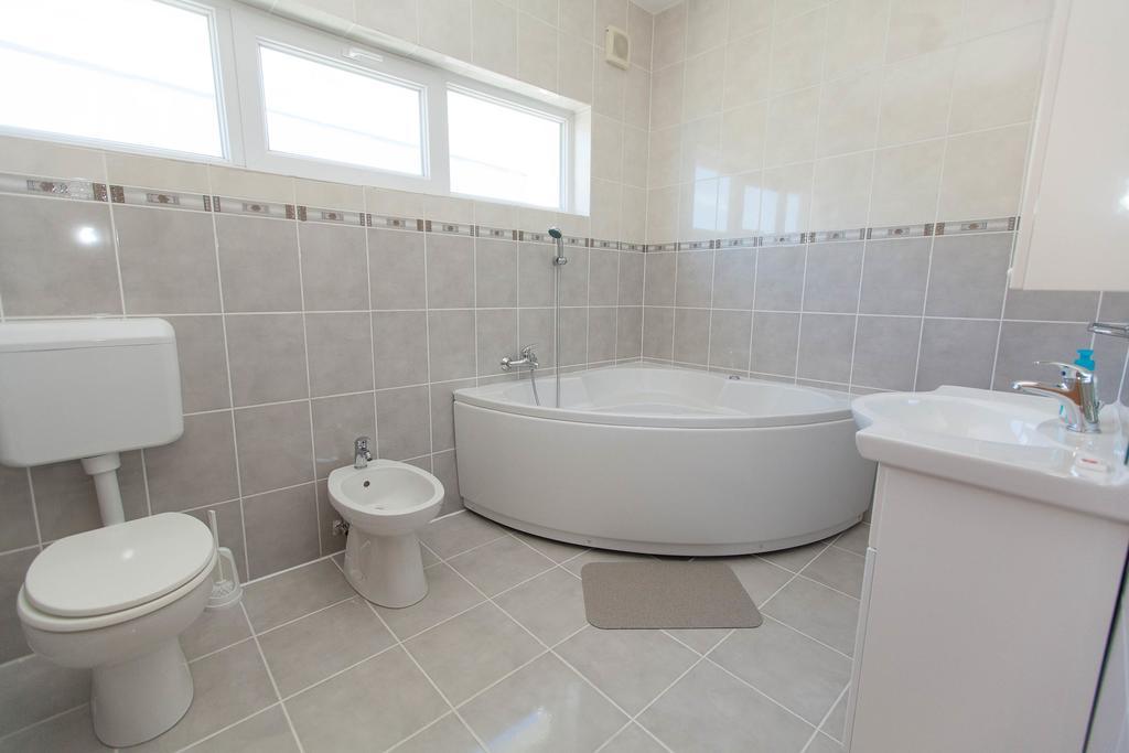 Apartmani Turudic ドラマリ エクステリア 写真