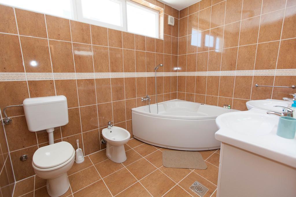 Apartmani Turudic ドラマリ エクステリア 写真
